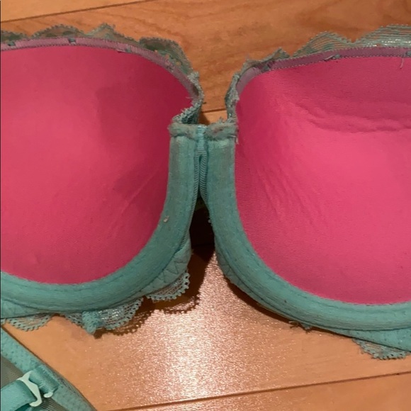 PINK Victoria’s Secret Push Up Demi - Picture 4 of 4